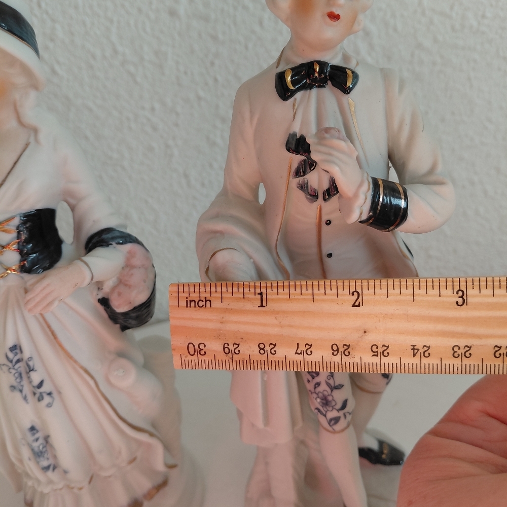 MC Courting Victorian Couple Figurines Matte Porcelain Unmarked - Picture 13 of 15